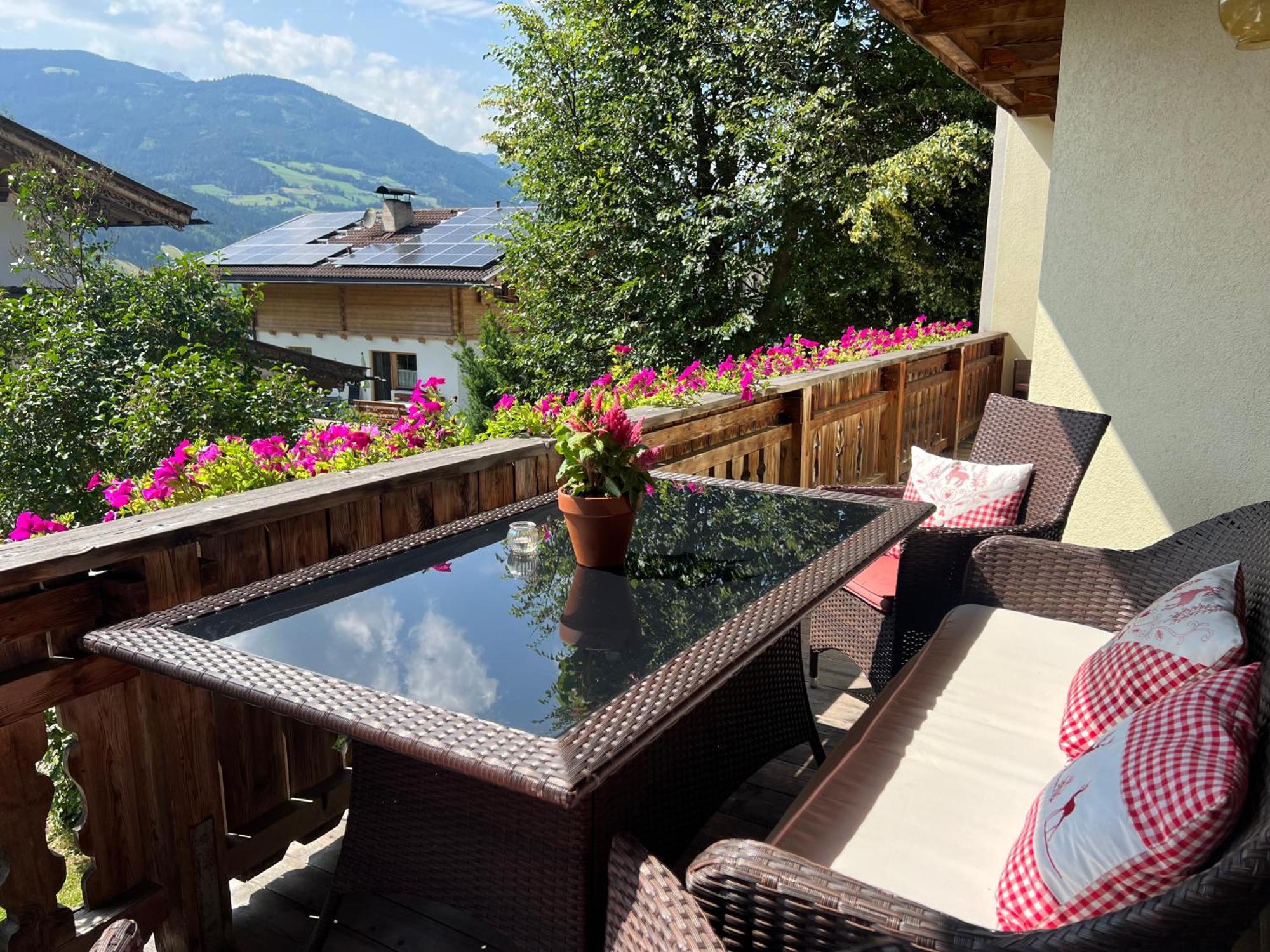 Ferienwohnung Platzhirsch Panorama View Balkon, Gartensauna, Garten, Grillplatz Штумм Екстер'єр фото